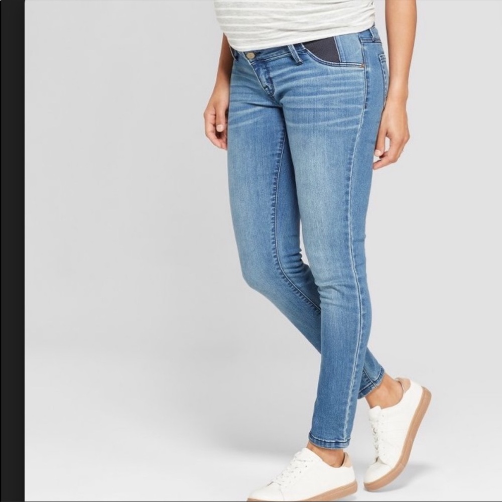 Isabel Maternity Medium Wash Jeggings Size 14 32R.
